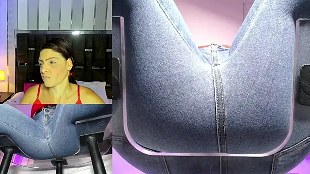 KatteMoss online show from March 2026 08:01:02 PM