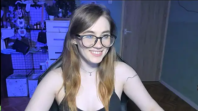 PureHeartt  online show from October 2025 03:58:01 PM