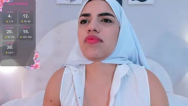 Snapshot of Umarani_ chatting on February 2025 10:02:01 PM Umarani online show from February 2025 10:02:01 PM