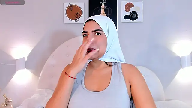 Snapshot of Umarani_ chatting on February 2025 01:05:02 AM Umarani online show from February 2025 01:05:02 AM