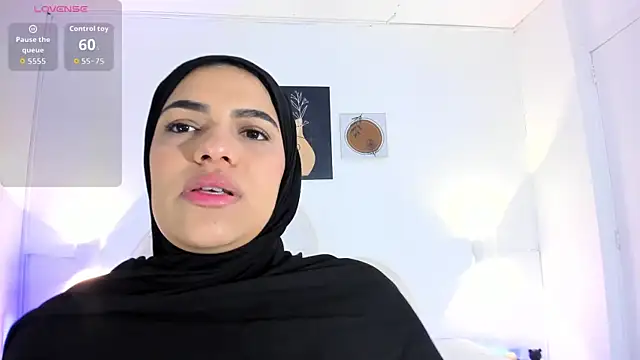 Umarani  online show from November 2025 06:31:02 PM