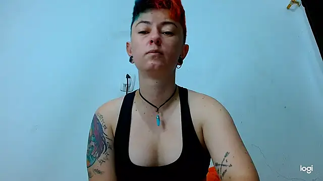 Snapshot of tomboyblue chatting on February 2025 12:49:01 PM tomboyblue online show from February 2025 12:49:01 PM