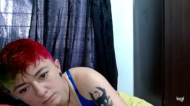 Snapshot of tomboyblue chatting on March 2025 05:46:01 PM tomboyblue online show from March 2025 05:46:01 PM