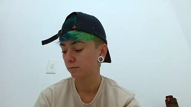 tomboyblue online show from November 2025 01:45:01 PM