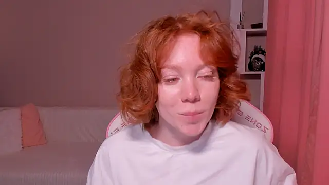 Snapshot of foxyMistrees chatting on January 2025 06:49:02 AM foxyMistrees online show from January 2025 06:49:02 AM