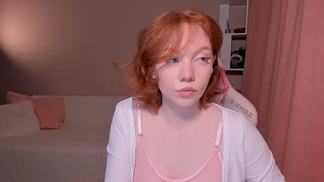 Snapshot of foxyMistrees chatting on March 2025 12:11:02 AM foxyMistrees online show from March 2025 12:11:02 AM