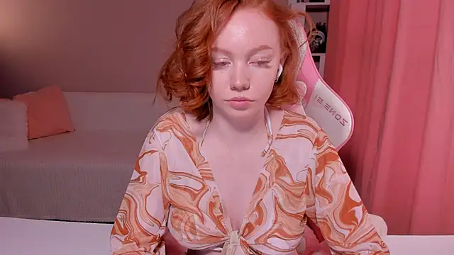 Snapshot of foxyMistrees chatting on March 2025 03:31:01 AM foxyMistrees online show from March 2025 03:31:01 AM