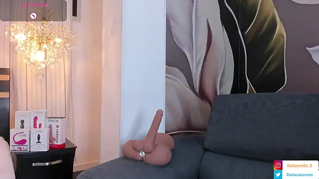 DahianaLincoln online show from December 2024 10:55:01 PM