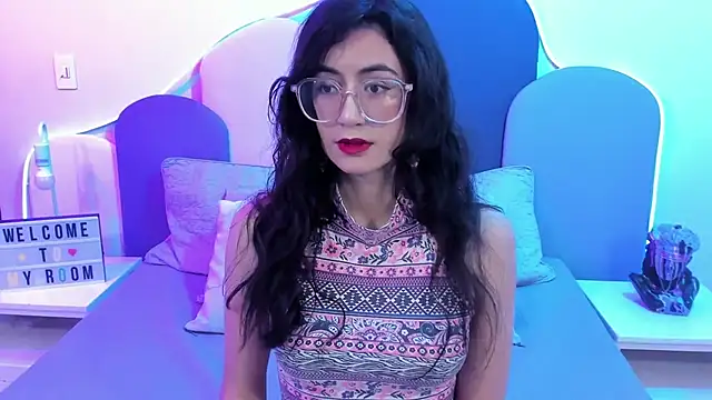 Snapshot of SophieGomez22 chatting on February 2025 10:59:01 AM SophieGomez22 online show from February 2025 10:59:01 AM