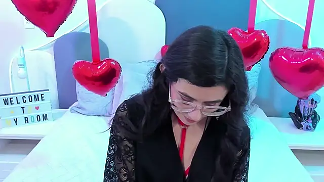 Snapshot of SophieGomez22 chatting on February 2025 05:14:01 PM SophieGomez22 online show from February 2025 05:14:01 PM