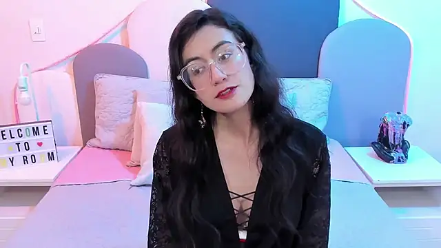 Snapshot of SophieGomez22 chatting on March 2025 02:29:02 PM SophieGomez22 online show from March 2025 02:29:02 PM