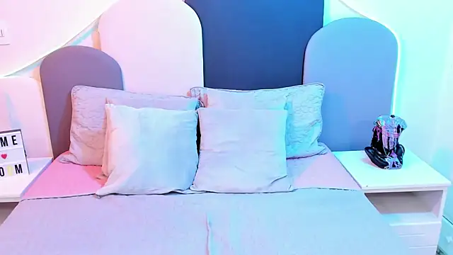 Snapshot of SophieGomez22 chatting on March 2025 02:32:02 PM SophieGomez22 online show from March 2025 02:32:02 PM