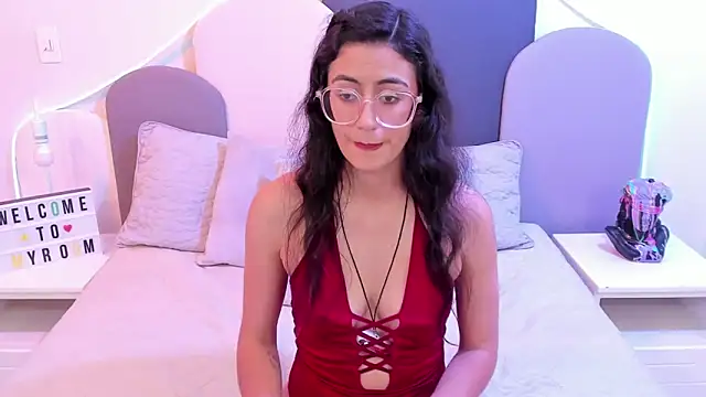 Snapshot of SophieGomez22 chatting on March 2025 02:51:02 PM SophieGomez22 online show from March 2025 02:51:02 PM