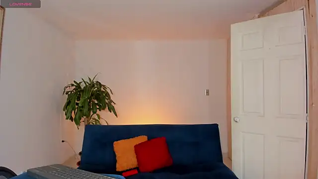 Ares Johnson online show from October 2025 06:17:02 PM