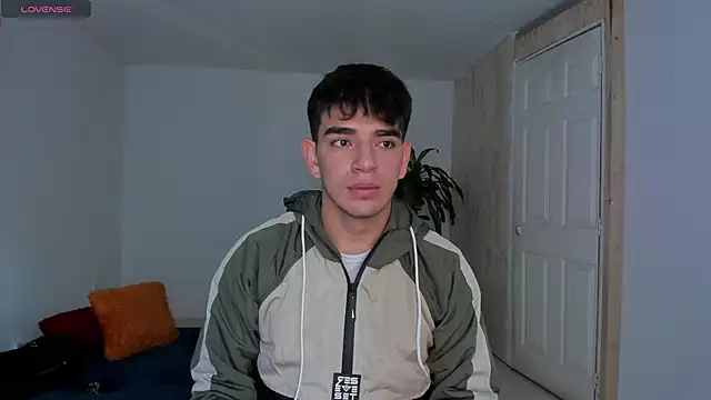 Ares Johnson online show from October 2025 12:12:02 PM