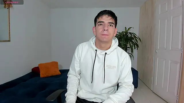 Ares Johnson online show from October 2025 11:07:01 AM