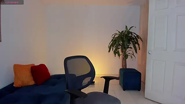 Ares Johnson online show from October 2025 01:25:01 PM