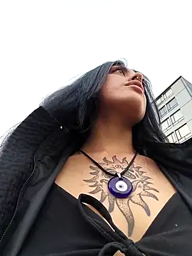 Mazikeen-- online show from November 2025 09:57:01 PM