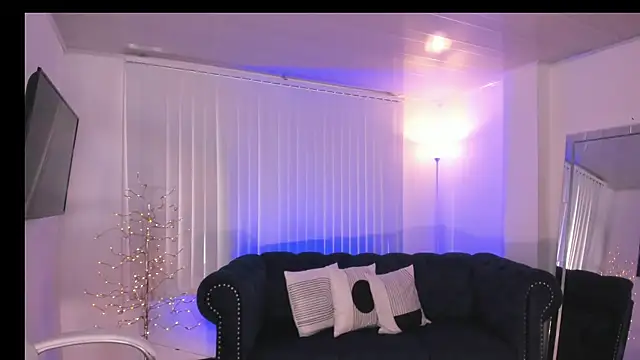 Snapshot of Ludovika_mattson chatting on February 2025 08:10:02 PM Ludovika mattson online show from February 2025 08:10:02 PM