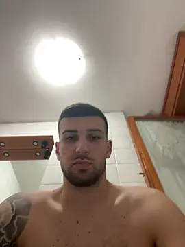 Snapshot of davide__05 chatting on July 2026 01:08:01 AM davide 05 online show from July 2026 01:08:01 AM