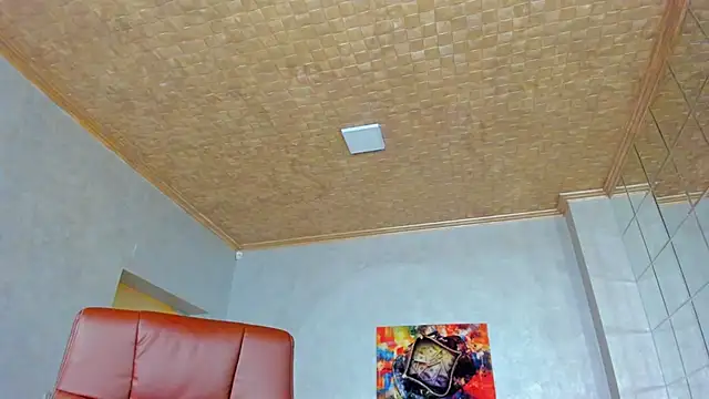 Russian Ava online show from March 2025 01:28:01 PM