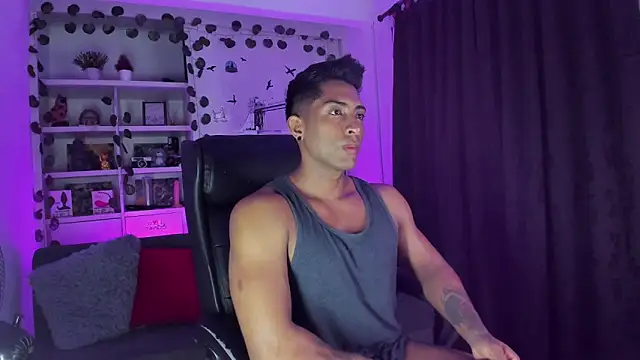 Couple muscle1 online show from December 2024 08:50:01 PM