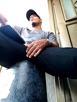 Snapshot of bonehur chatting on October 2025 09:02:02 PM bonehur online show from October 2025 09:02:02 PM