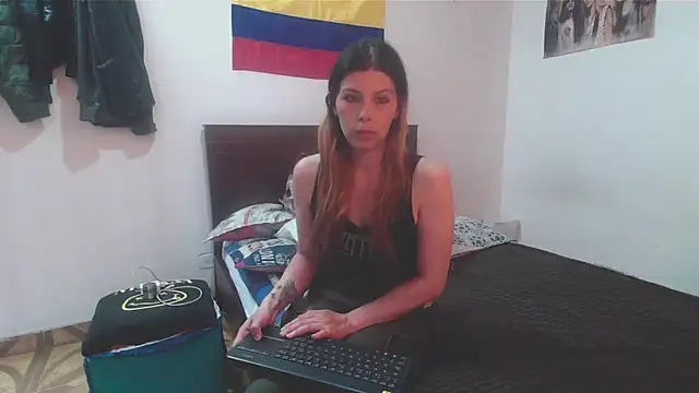 Snapshot of carla_roberts chatting on March 2025 09:32:02 PM carla roberts online show from March 2025 09:32:02 PM