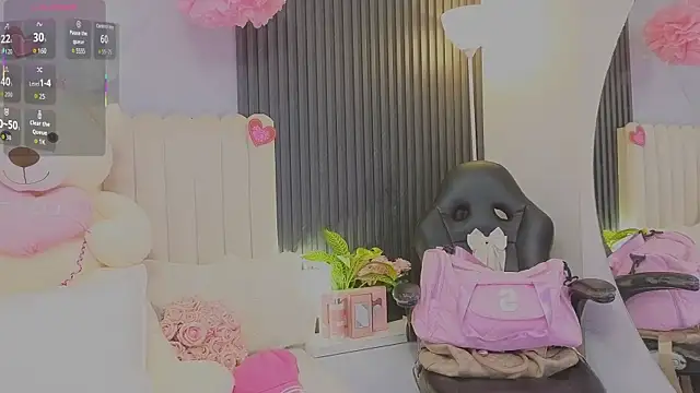 Madiee Rhea online show from May 2026 07:40:02 PM
