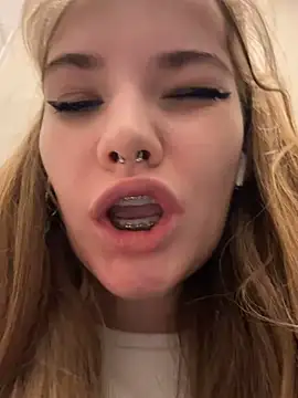 Holy Tereza online show from December 2024 03:44:02 PM