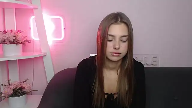 MilanaAngelAs online show from October 2025 08:31:02 PM