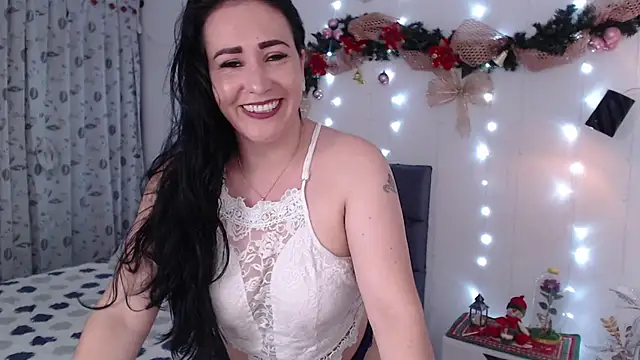 Snapshot of miawilson_1 chatting on December 2024 05:26:01 AM miawilson 1 online show from December 2024 05:26:01 AM