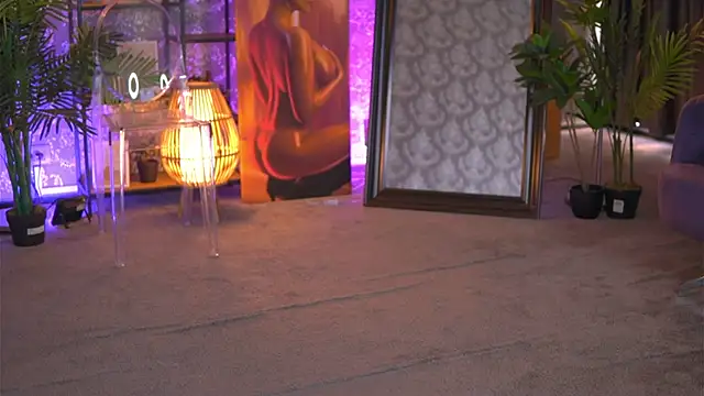 Snapshot of EvaZane chatting on January 2025 09:00:01 AM EvaZane online show from January 2025 09:00:01 AM