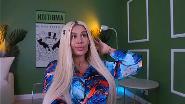 EvaZane online show from April 2026 01:41:02 PM