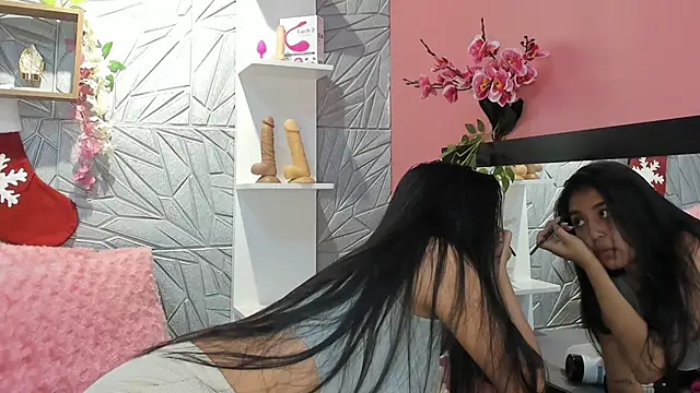 LilithKlain  online show from December 2024 12:31:01 PM