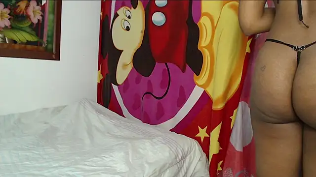 Snapshot of lizandandrew_hot chatting on February 2025 12:59:01 AM lizandandrew hot online show from February 2025 12:59:01 AM