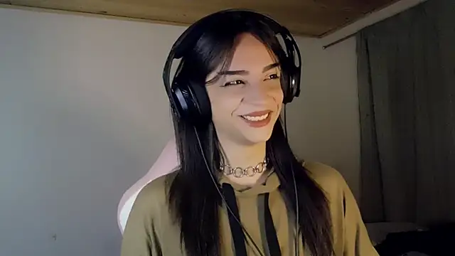 Dollbehavior  online show from January 2026 08:30:01 AM