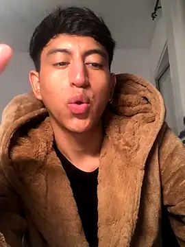 Snapshot of modelo180 chatting on September 2025 07:41:01 PM modelo180 online show from September 2025 07:41:01 PM