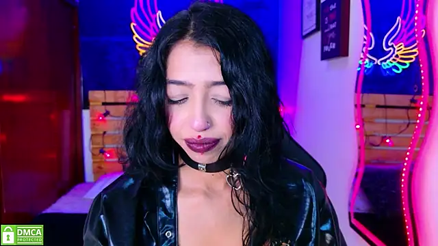 Snapshot of REDHOTTER_ chatting on April 2026 07:52:01 PM REDHOTTER online show from April 2026 07:52:01 PM