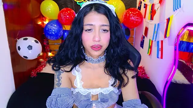 REDHOTTER  online show from June 2026 07:38:02 PM