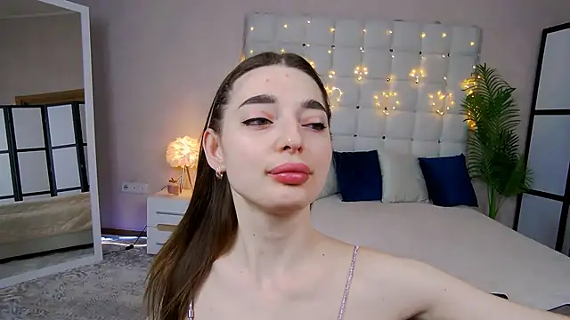 Snapshot of NicoleRosss chatting on January 2025 08:22:01 AM NicoleRosss online show from January 2025 08:22:01 AM