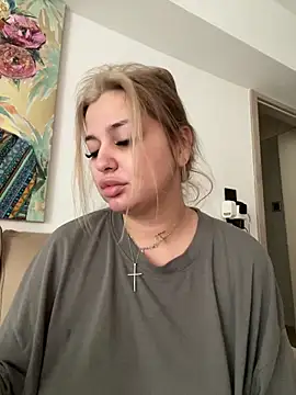 AllysonK online show from February 2026 12:17:01 PM