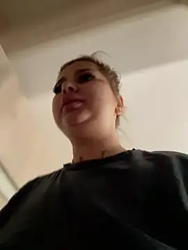 AllysonK online show from March 2026 12:20:01 PM