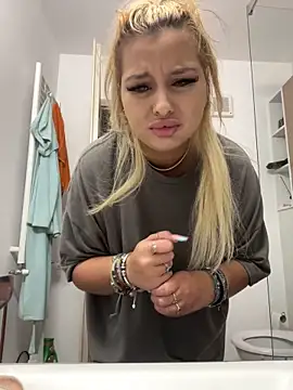 AllysonK online show from June 2026 10:25:02 AM