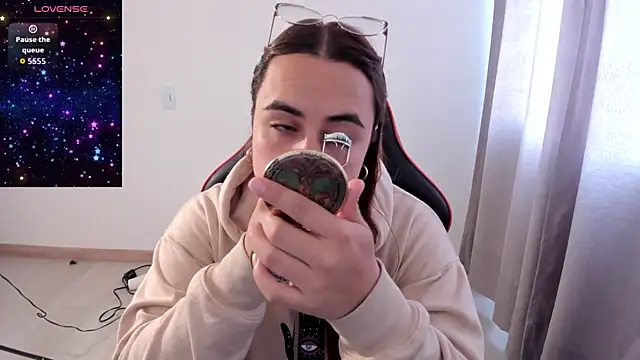 maryluna95 online show from December 2025 08:02:02 PM