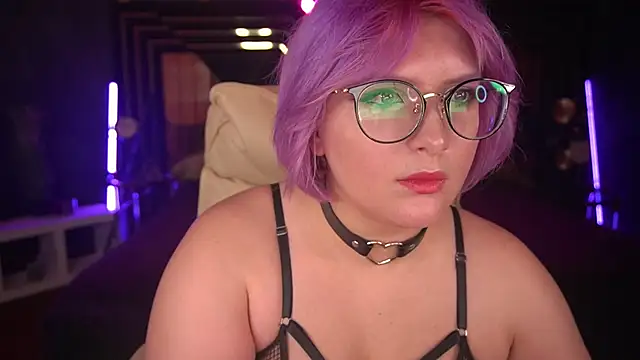 Snapshot of CoolTatis chatting on December 2024 01:53:02 PM CoolTatis online show from December 2024 01:53:02 PM