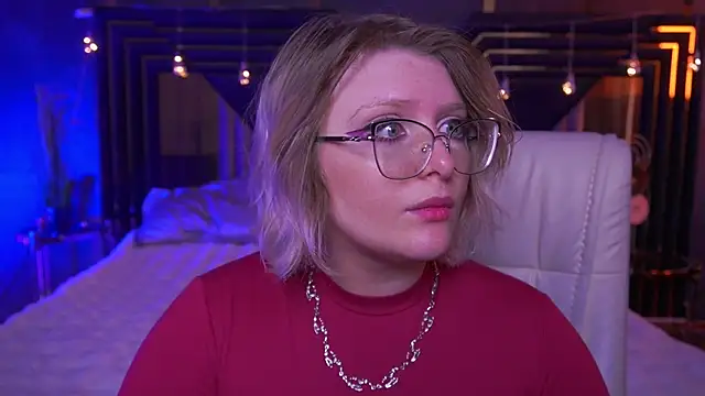 Snapshot of CoolTatis chatting on March 2026 07:14:02 AM CoolTatis online show from March 2026 07:14:02 AM