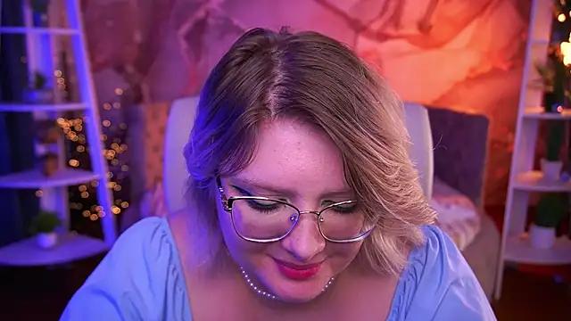 Snapshot of CoolTatis chatting on March 2026 07:25:02 AM CoolTatis online show from March 2026 07:25:02 AM