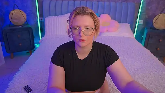 CoolTatis online show from June 2026 12:52:01 PM