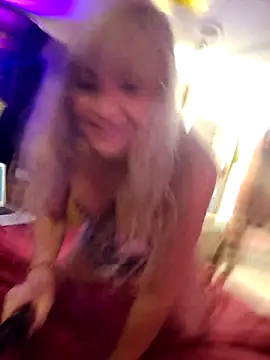 annika lately online show from April 2026 08:04:02 PM